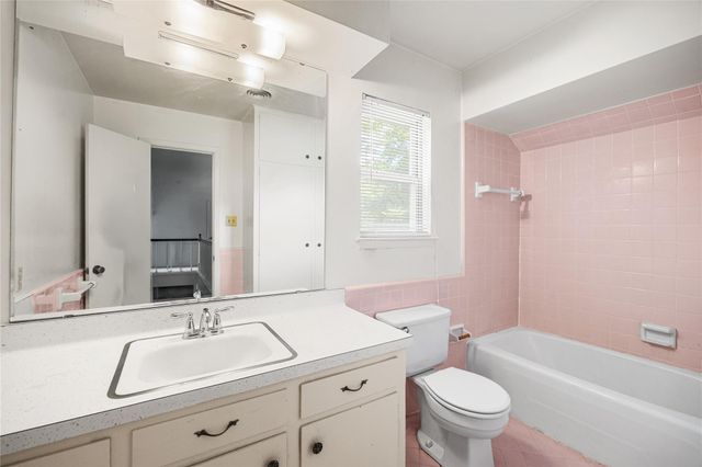 22902 Kobs Road, Tomball, TX 77377