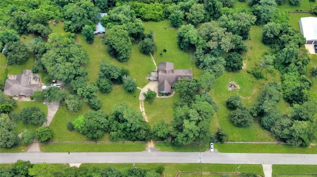 22902 Kobs Road, Tomball, TX 77377