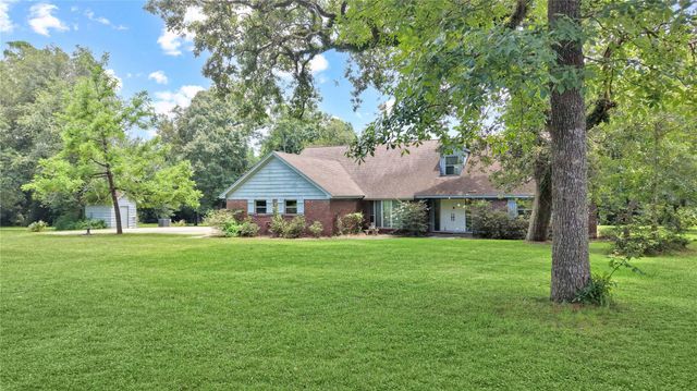 22902 Kobs Road, Tomball, TX 77377