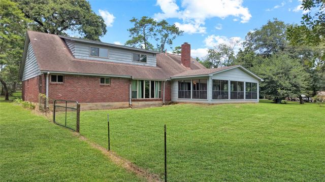 22902 Kobs Road, Tomball, TX 77377