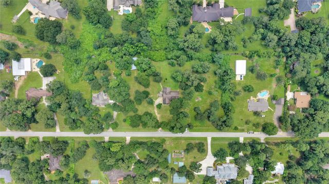 22902 Kobs Road, Tomball, TX 77377
