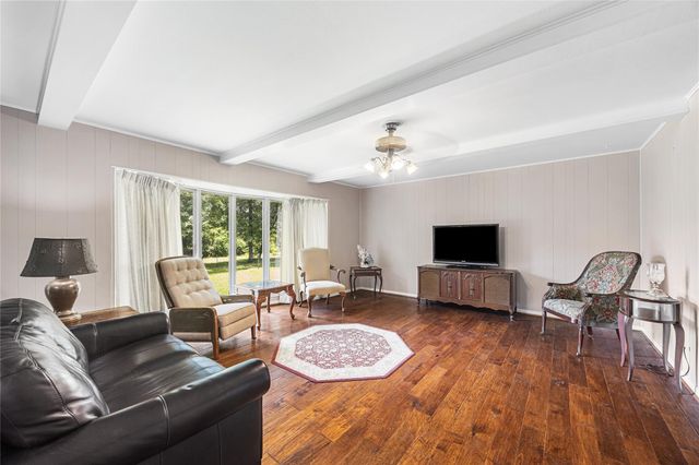 22902 Kobs Road, Tomball, TX 77377