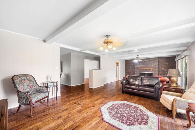 22902 Kobs Road, Tomball, TX 77377