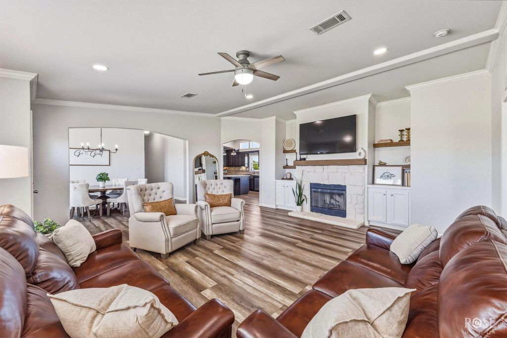 Image 10 of property listing at 281 Private Road 2884, Ballinger, TX 76821