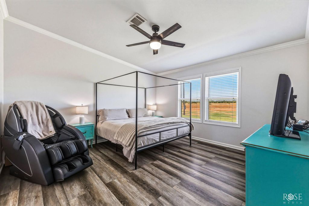 Image 16 of property listing at 281 Private Road 2884, Ballinger, TX 76821