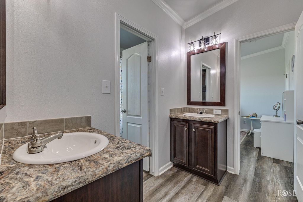 Image 23 of property listing at 281 Private Road 2884, Ballinger, TX 76821