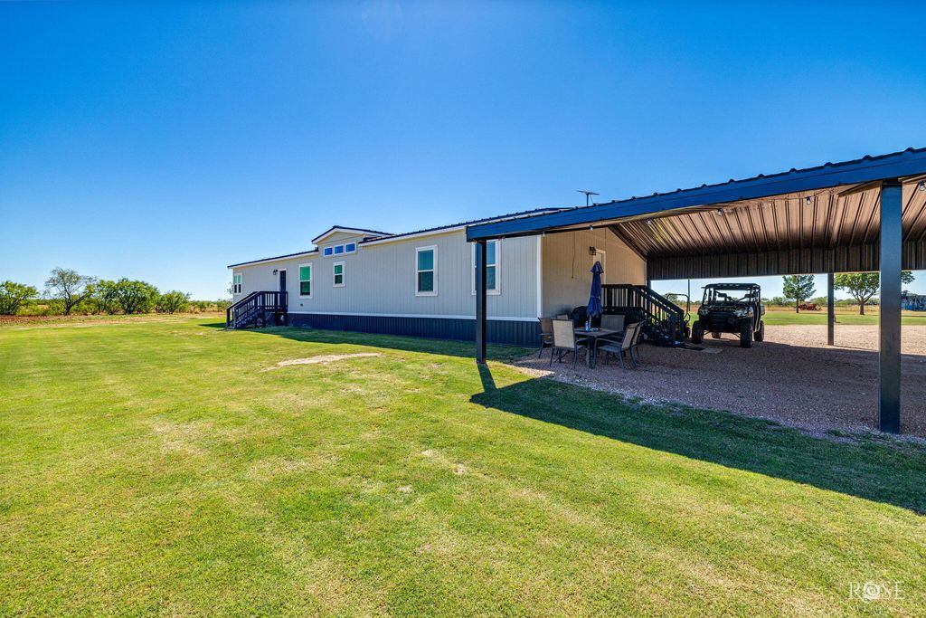 Image 33 of property listing at 281 Private Road 2884, Ballinger, TX 76821