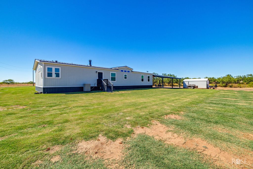 Image 36 of property listing at 281 Private Road 2884, Ballinger, TX 76821