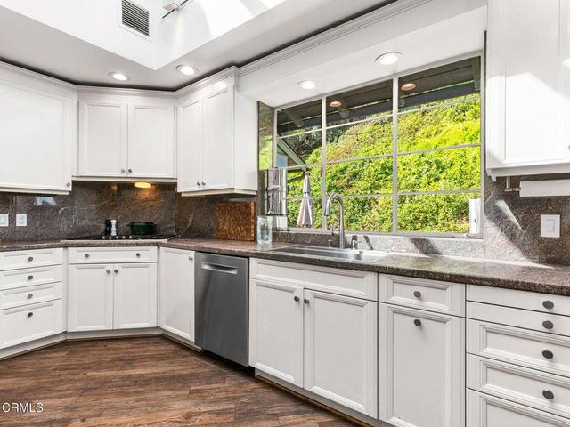 4155 Cambridge Road, La Canada Flintridge, CA 91011