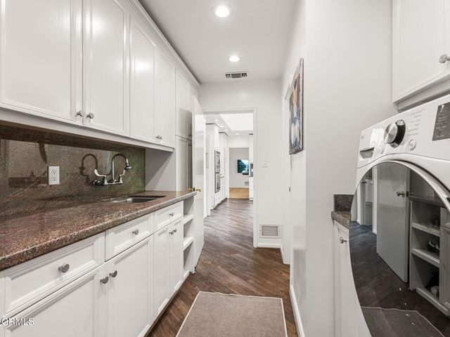 4155 Cambridge Road, La Canada Flintridge, CA 91011