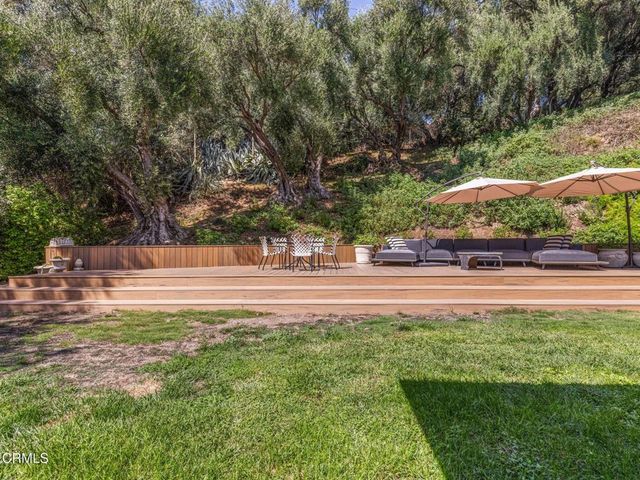 4155 Cambridge Road, La Canada Flintridge, CA 91011