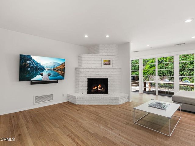 4155 Cambridge Road, La Canada Flintridge, CA 91011