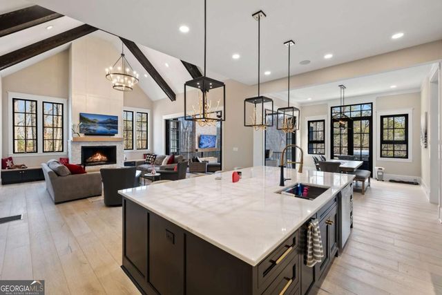 761 Woodvale Point, Suwanee, GA 30024