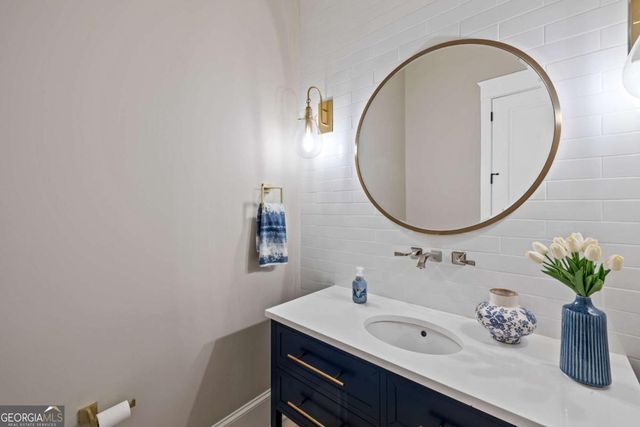 761 Woodvale Point, Suwanee, GA 30024