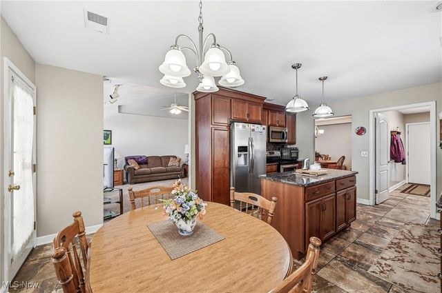 601 E Western Reserve Road 1401, Youngstown, OH 44514