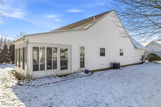 601 E Western Reserve Road 1401, Youngstown, OH 44514