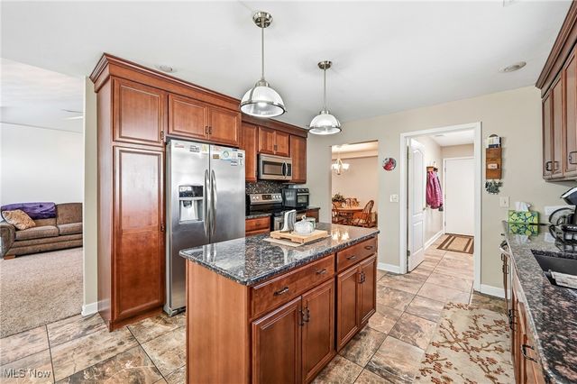 601 E Western Reserve Road 1401, Youngstown, OH 44514