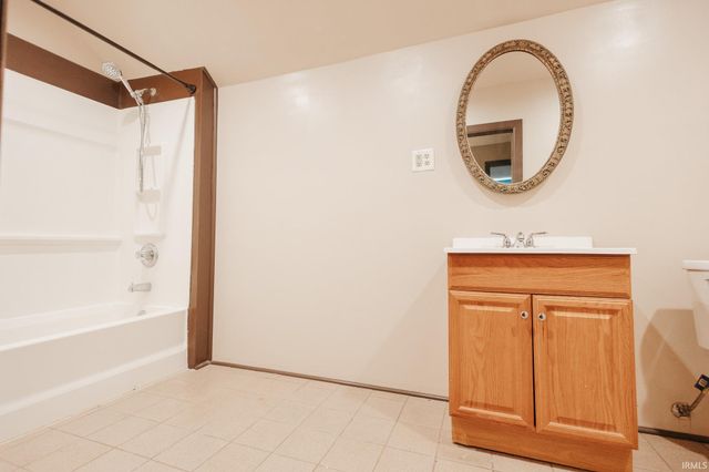 722 S Barker Avenue, Evansville, IN 47712