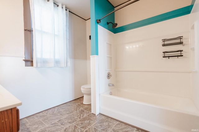 722 S Barker Avenue, Evansville, IN 47712