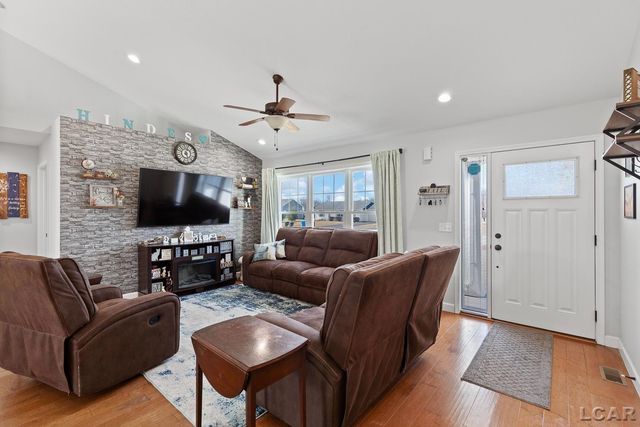 3153 Beaver Creek Ridge, Adrian Twp, MI 49221