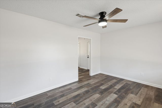 186 Community Circle, Jesup, GA 31545