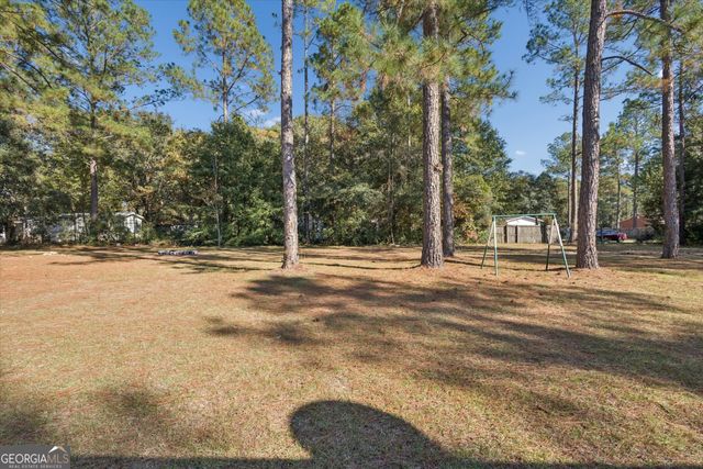 186 Community Circle, Jesup, GA 31545