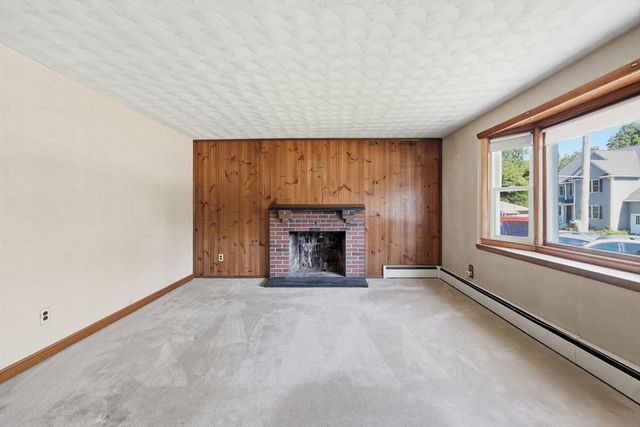 290 W Hill Rd, Marlborough, MA 01752