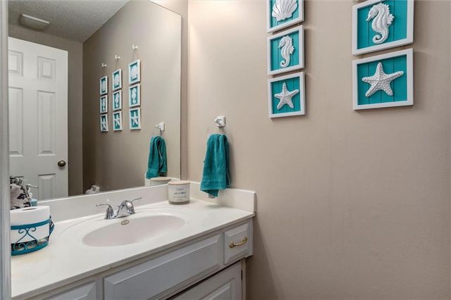 14571 W 139th Street, Olathe, KS 66062