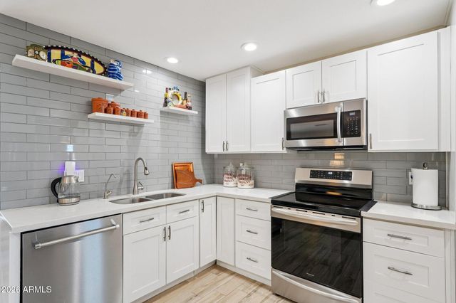 12630 W FOXFIRE Drive, Sun City West, AZ 85375