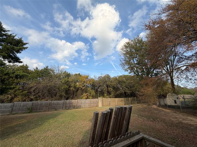 10074 Northlake Circle, Kemp, TX 75143