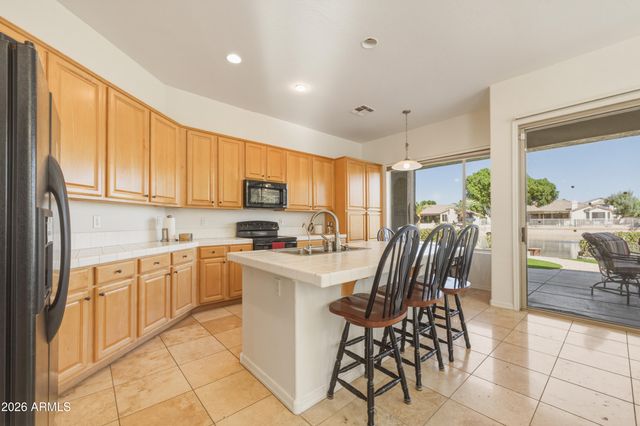 6974 W ROSE GARDEN Lane, Glendale, AZ 85308