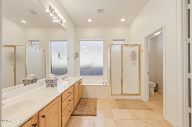 6974 W ROSE GARDEN Lane, Glendale, AZ 85308