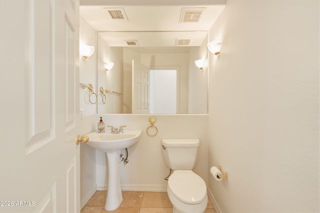 6974 W ROSE GARDEN Lane, Glendale, AZ 85308