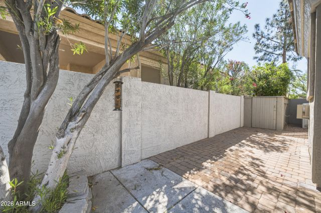 6974 W ROSE GARDEN Lane, Glendale, AZ 85308