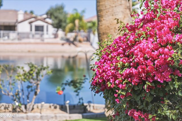 6974 W ROSE GARDEN Lane, Glendale, AZ 85308