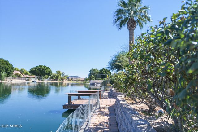 6974 W ROSE GARDEN Lane, Glendale, AZ 85308