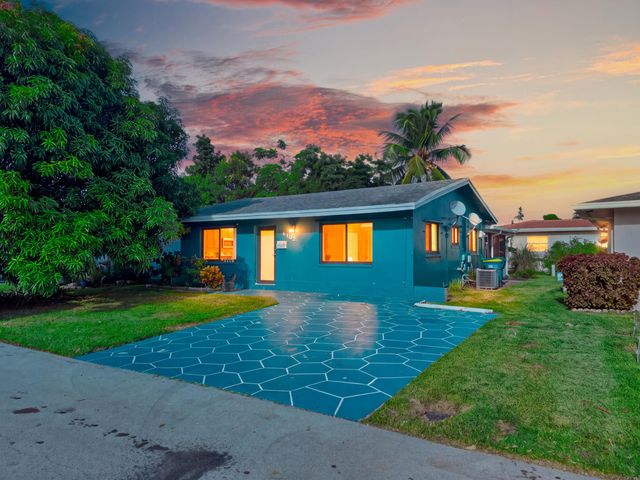6102 NW 69th Avenue, Tamarac, FL 33321