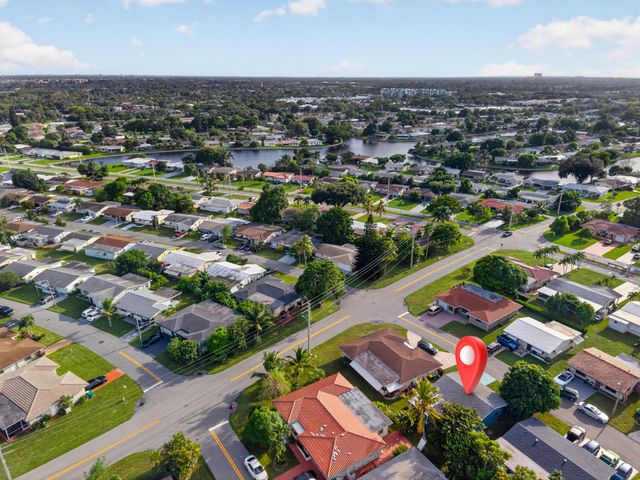 6102 NW 69th Avenue, Tamarac, FL 33321