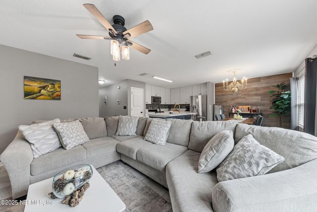 12361 CHERRY BLUFF Drive, Jacksonville, FL 32218