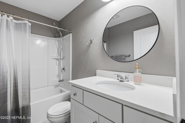 12361 CHERRY BLUFF Drive, Jacksonville, FL 32218