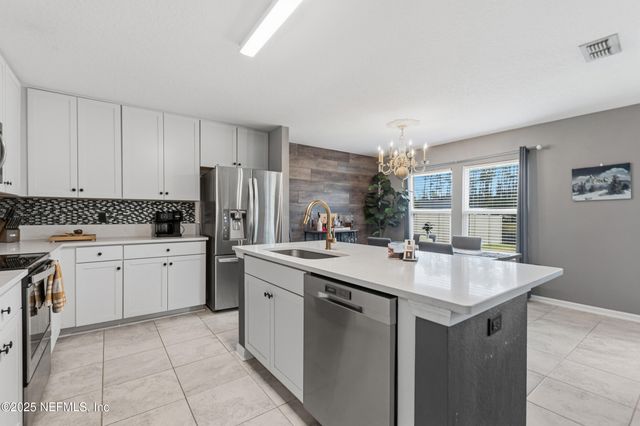 12361 CHERRY BLUFF Drive, Jacksonville, FL 32218