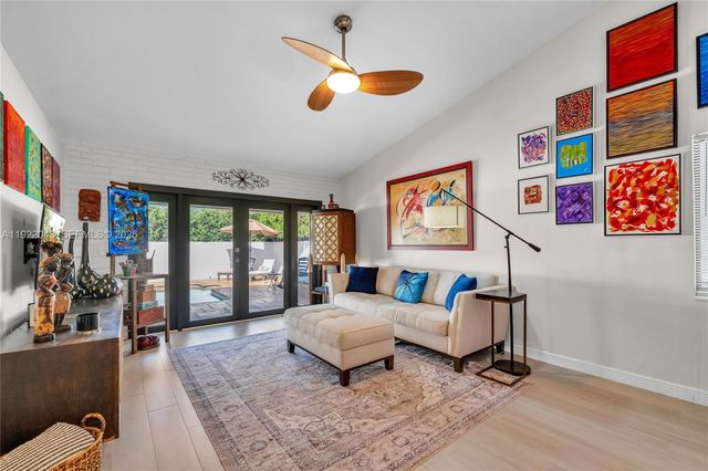 8445 NW 165th Ter, Miami Lakes, FL 33016