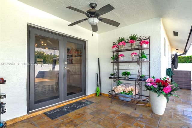 8445 NW 165th Ter, Miami Lakes, FL 33016