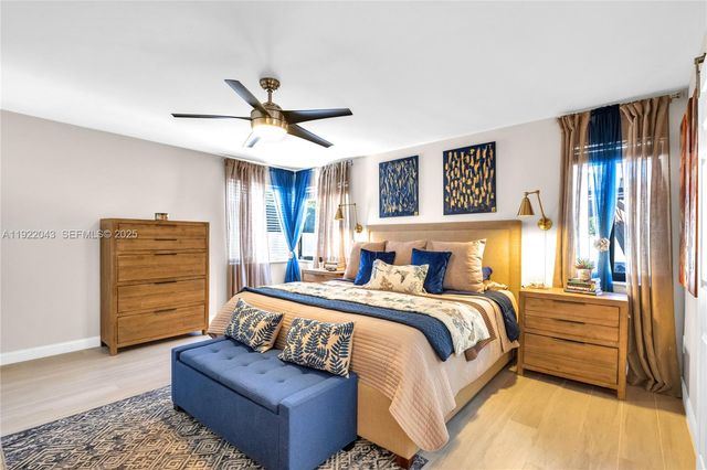 8445 NW 165th Ter, Miami Lakes, FL 33016