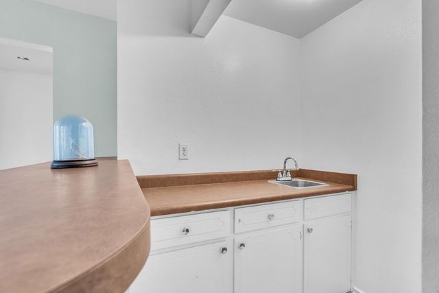 4123 Estate Dr, Stockton, CA 95209