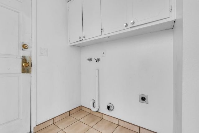 4123 Estate Dr, Stockton, CA 95209