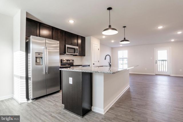 62 THROWER RD, Hedgesville, WV 25427