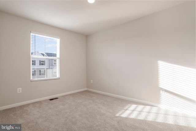 62 THROWER RD, Hedgesville, WV 25427