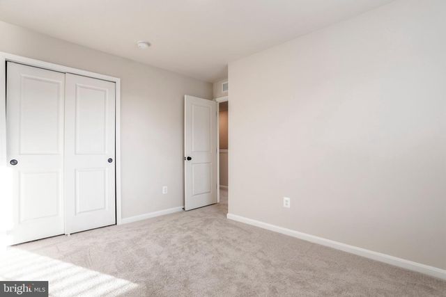 62 THROWER RD, Hedgesville, WV 25427