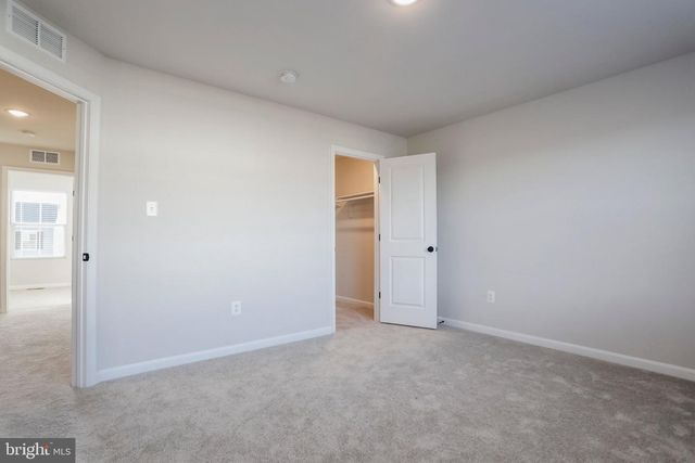 62 THROWER RD, Hedgesville, WV 25427